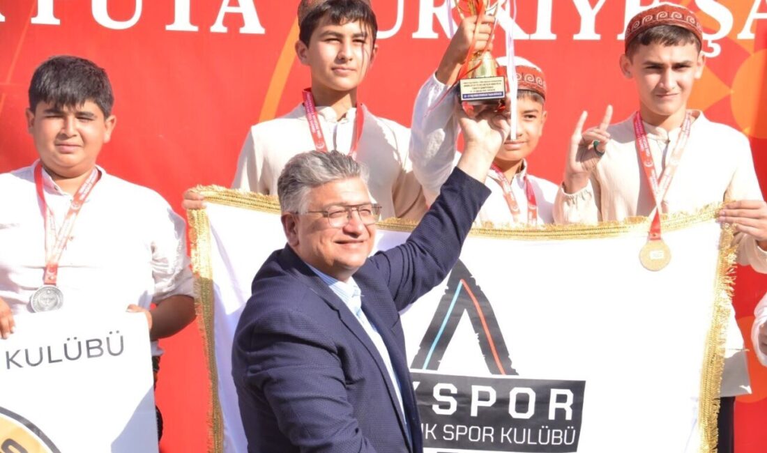 Kütahya Dumlupınar Üniversitesi Rektörü Prof. Dr. Süleyman Kızıltoprak, Kütahya’nın tarihî
