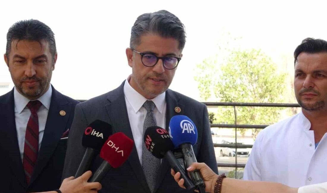 Çanakkale’nin Ayvacık ilçesine bağlı Paşaköy köyündeki yazlık evinde dün akşamüstü