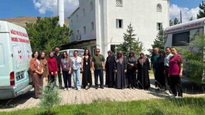 Erzincan İl Sağlık Müdürlüğü Sağlıklı Hayat Merkezi ekiplerince Yurtbaşı Mahallesi’nde