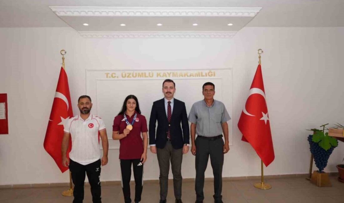 İtalya’da düzenlenen 20. Akdeniz Oyunları’nda kadınlar 57 kilo güreş kategorisinde