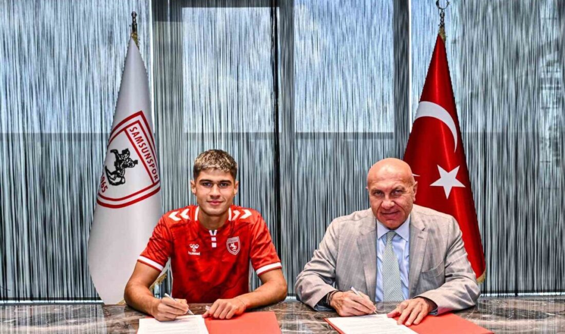 Samsunspor, İtalya Serie B ekiplerinden Empoli forması giyen 22 yaşındaki