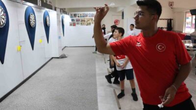 Şanlıurfa’da milli takım dart sporcusu 17 yaşındaki Süleyman Can Durmuş,