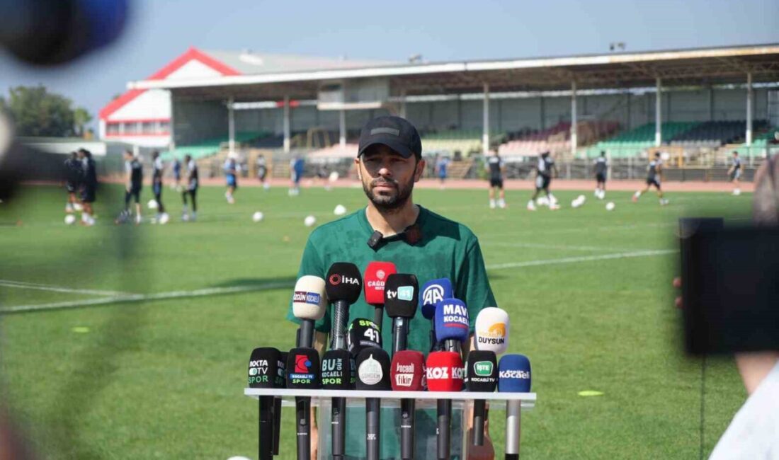 Konyaspor maçı hazırlıklarını sürdüren Kocaelispor’da basın mensuplarıyla bir araya gelen