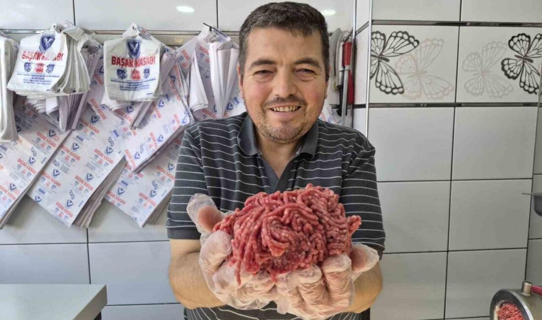 Eskişehir’de kasaplık yapan Kadir Şen, vatandaşların gıda zehirlenmesi yaşamamak için