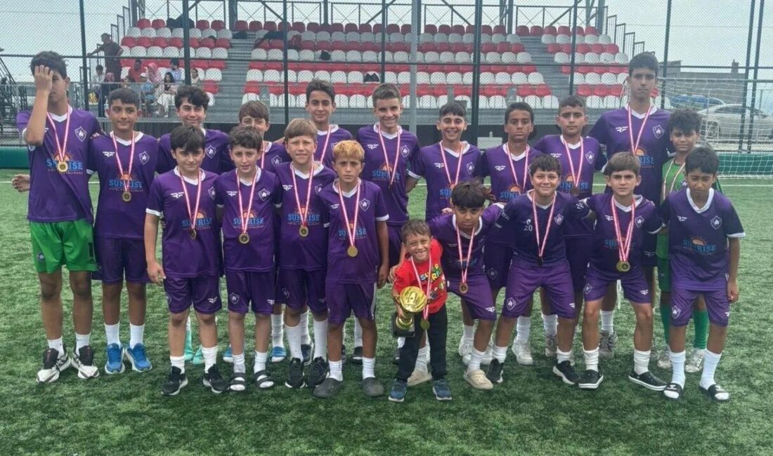 Sinopspor U14 Takımı, Sinop’ta düzenlenen Kuzey Cup turnuvasını ikinci sırada