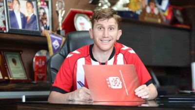 Trendyol 1. Lig ekibi Sivasspor’un yeni transferlerinden Burak Kapacak’ın lisansı