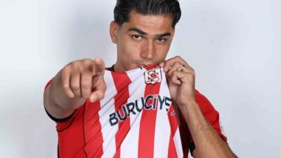 Sivasspor, Göztepe’ye transfer olan bekir Turaç Böke ile yolların ayrıldığını