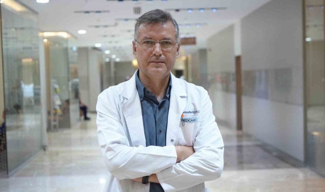 İç Hastalıkları Uzmanı Dr. Muzaffer Keçeci, psikolojik olarak ağır bir