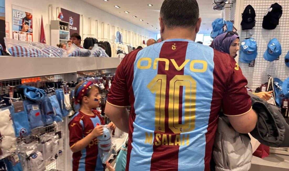 Trabzonspor’un Muhammed Salah’ı kadrosuna katmasının ardından bordo-mavili taraftarların forma satışlarına