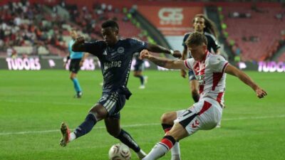 Trendyol Süper Lig’in 3. haftasında Samsunspor, sahasında Fenerbahçe ile karşılaşıyor.