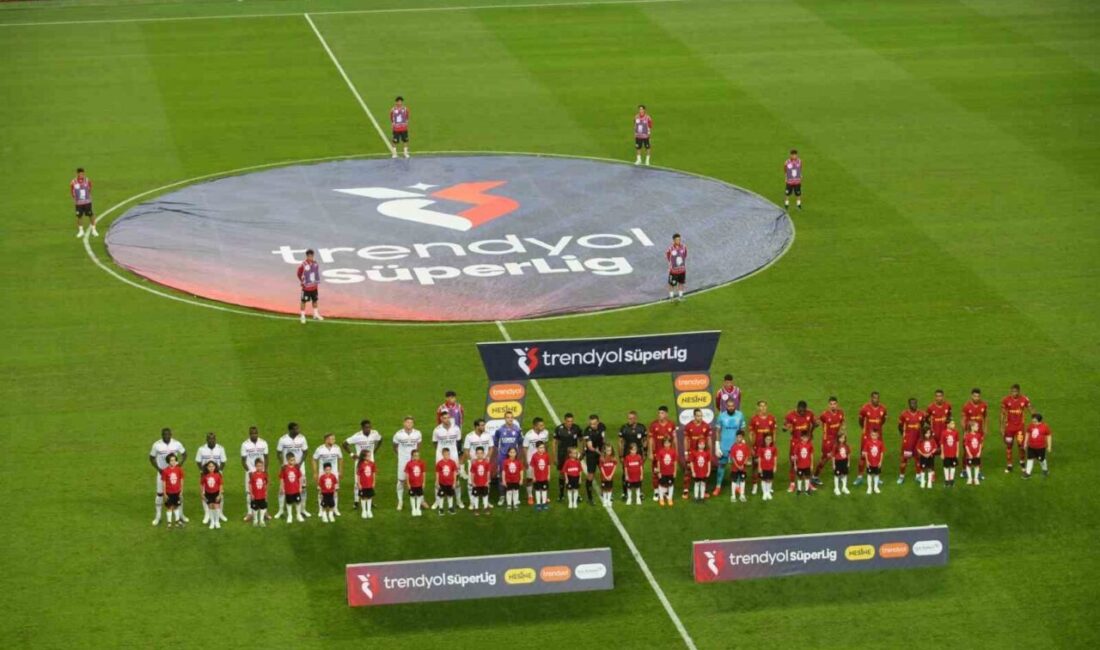 Trendyol Süper Lig’in 1. haftasının kapanış maçında Samsunspor, Göztepe’yi ağırlıyor.