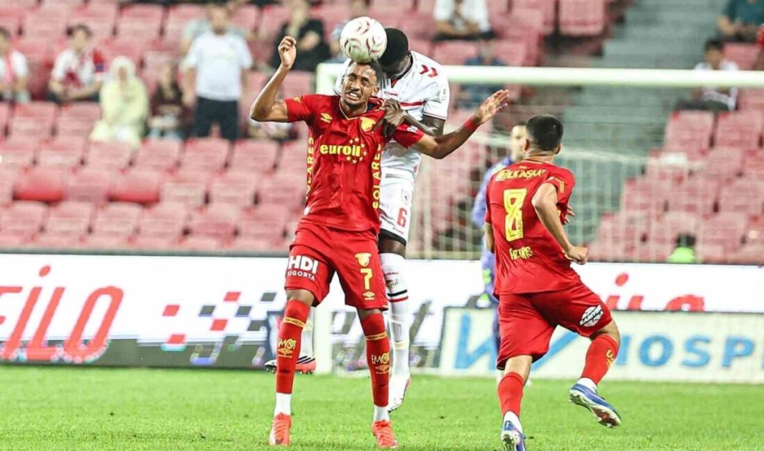 Trendyol Süper Lig’in 1. haftasının kapanış maçında Samsunspor sahasında Göztepe