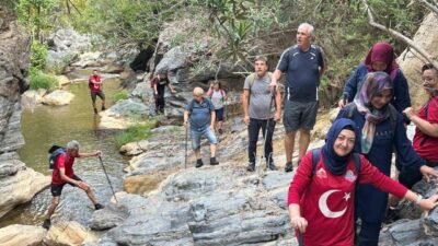 Turgutlu Belediyesi Dağcılık Akademisi (TURBELDAK) hafta sonunda yürüyüş etkinliğini Çıkrıkçı-Karacaali