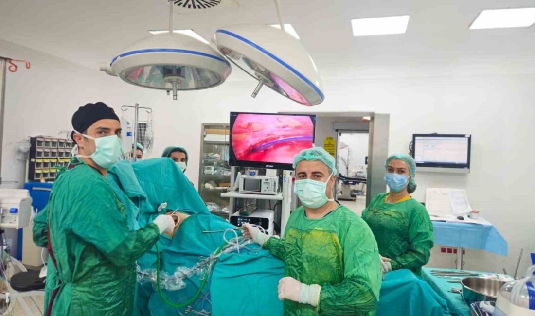 Video yardımlı toraks cerrahisi (VATS) tekniği akciğer kanserinde başarıyla gerçekleştiriliyor Gazi Yaşargil Eğitim ve Araştırma Hastanesinde, akciğer kanseri ameliyatlarının tümü,