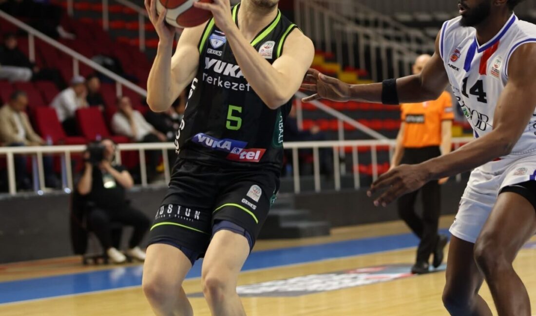 Yeni sezon öncesi kadro yapılanmasını sürdüren Y. Denizli Basket, iç