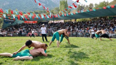 Kahramanmaraş’ta 3. Kertmen Karakucak ve Şalvar Güreşi Festivali, Onikişubat Belediyesi