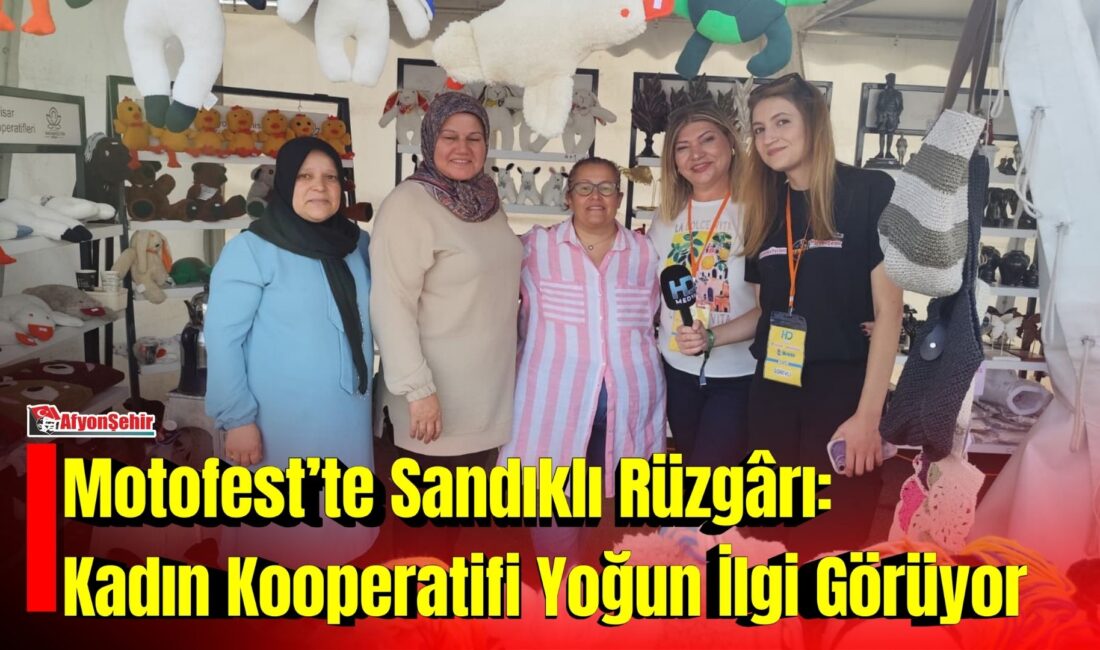 Afyonkarahisar’da düzenlenen Motofest, farklı şehirlerden gelen ziyaretçilerin yanı sıra yerel