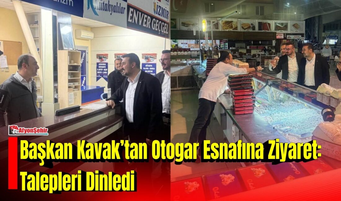 AK Parti Afyonkarahisar İl Başkanı Özgür Kavak, teşkilat yöneticileriyle birlikte