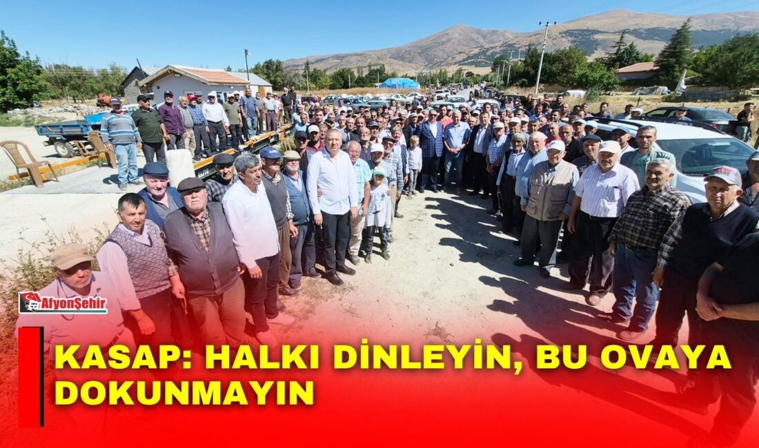 Afyonkarahisar’ın Çay ilçesine bağlı Karamıkkaracaören kasabasında planlanan arazi toplulaştırma çalışmaları,