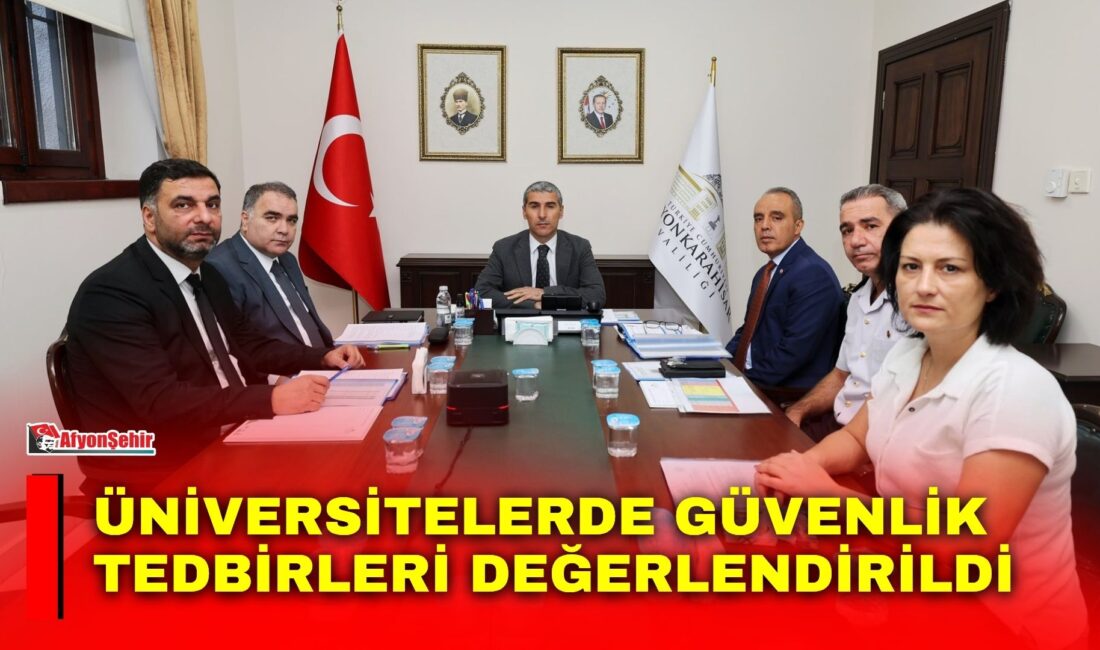 Afyonkarahisar Valisi Dr. Naci Aktaş, İçişleri Bakanlığı tarafından video konferans