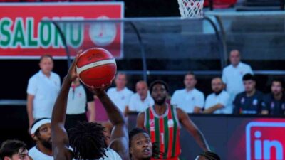 Karşıyaka Basketbol ile Aliağa Petkimspor, hazırlık maçında karşı karşıya geldi.