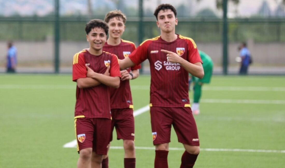 Arda Efe Ülgür sezona 2 golle başladı Kayserispor U17’nin 2010 doğumlu oyuncusu Arda Efe Ülgür, 2026-2027 sezona