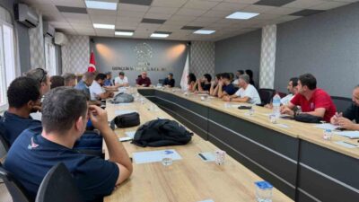 Aydın’da 2026-2027 basketbol sezonu öncesinde kulüplerin idareci ve antrenörlerinin katılımıyla