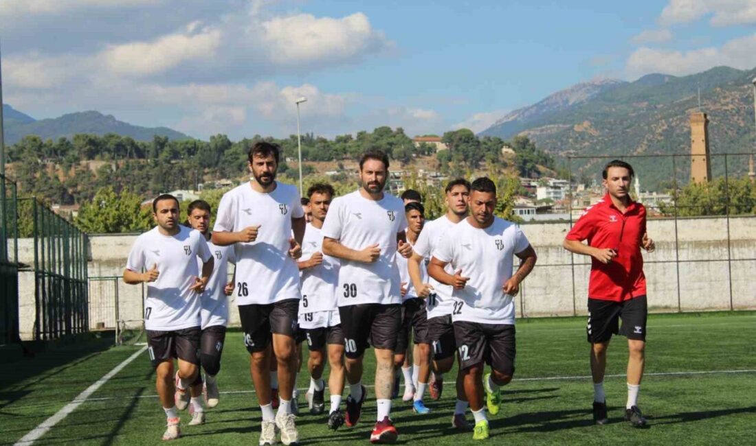 Bölgesel Amatör Lig ekiplerinden Aydınspor, geçen sezon siyah-beyazlı formayı giyen