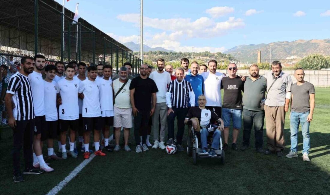 Efeler Belediye Başkanı Anıl Yetişkin, yeni sezon hazırlıklarına başlayan Aydınspor’u