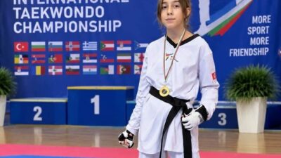 Bilecikli tekvando sporcusu Zeynep Acar, Dupnıtsa Open’da şampiyon oldu. Avrupa