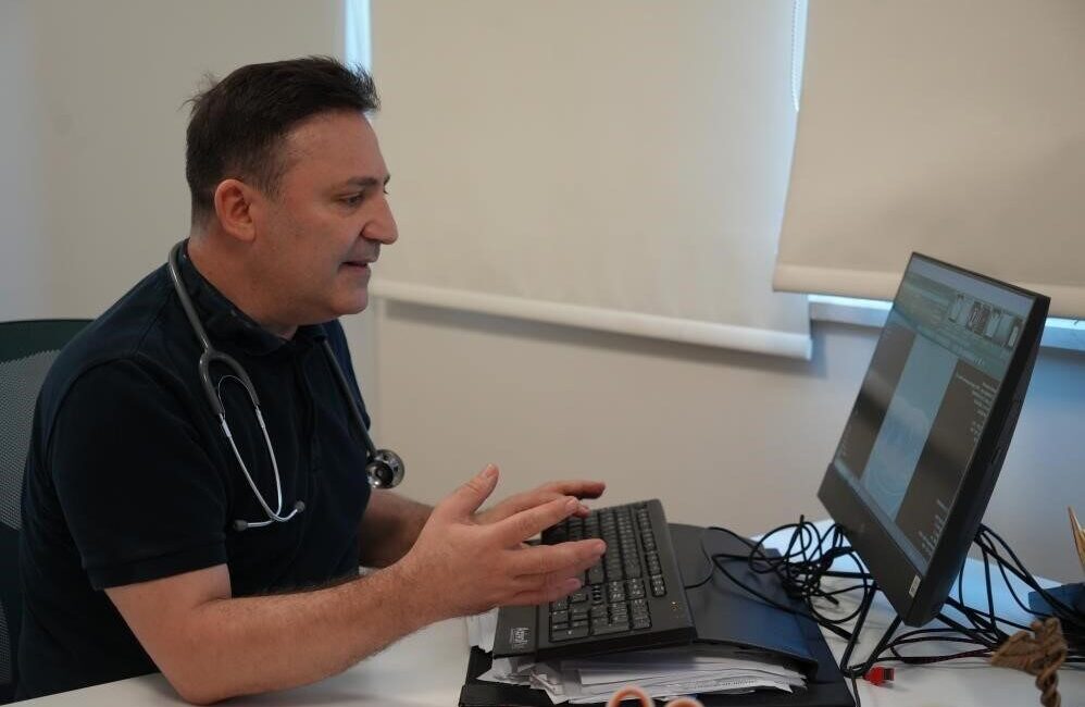 Göğüs Hastalıkları Uzm. Prof. Dr. Şevket Özkaya, yaklaşan solunum yolu