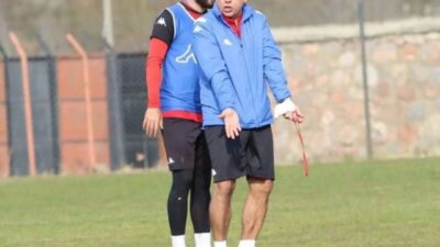 TFF Nesine 3. Lig 2. Grupta mücadele eden Denizli İdman