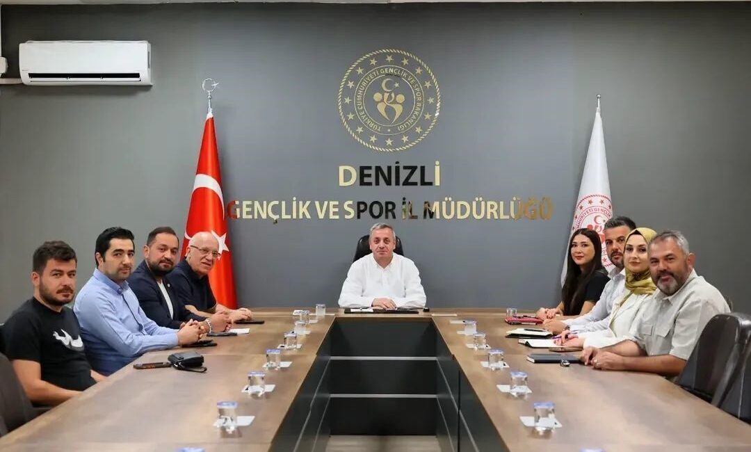 Denizli’de 2026-2027 futbol sezonu öncesi hazırlıklar başladı. İl merkezindeki futbol