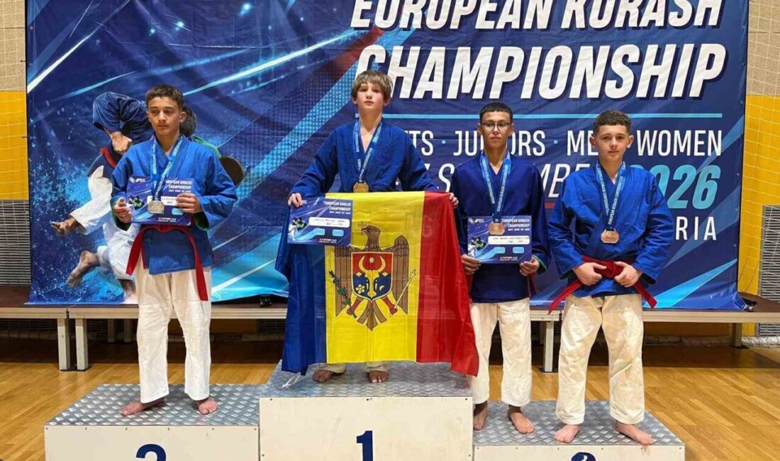 Denizlili sporcu Avrupa şampiyonu oldu Bulgaristan’da düzenlenen Avrupa Kuraş Şampiyonası’nda Denizli’yi temsil eden sporcularımız Ümmügül