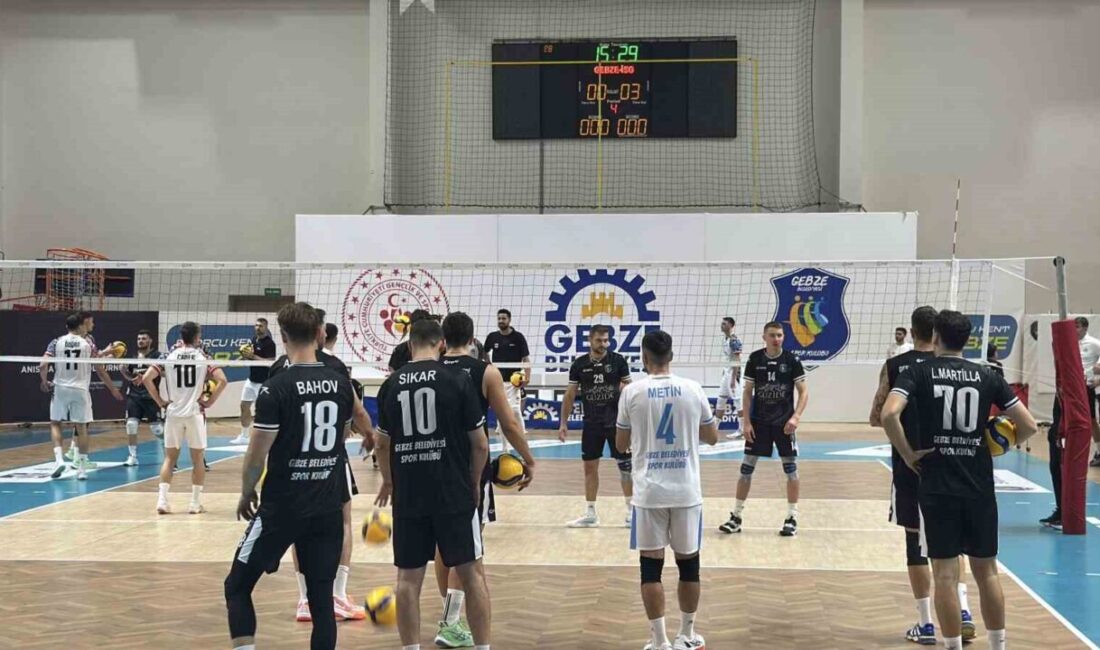Kocaeli’de merhum Dursun Ali Arslan anısına düzenlenen voleybol turnuvasında ilk