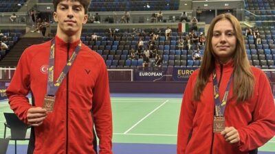 Erzincanlı badmintoncular Gökay Göl ve Nisa Nur Çimen, Dünya Gençler
