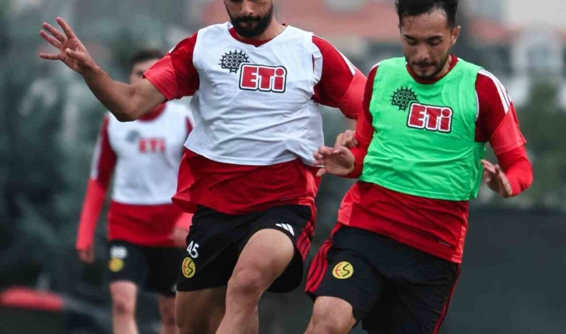 TFF 3. Lig 2. Grup’ta mücadele eden Eskişehirspor, Balıkesirspor maçı