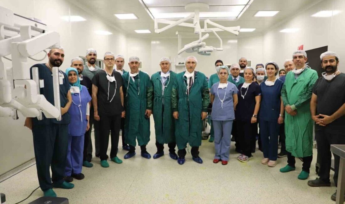 Fırat Üniversitesi (FÜ) Hastanesi’nde ileri cerrahi uygulamalarda kullanılmak üzere robotik
