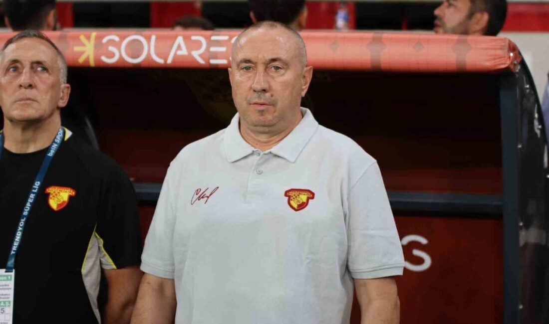 Göztepe Başkanı Rasmus Ankersen, Stanimir Stoilov’un sözleşmesinin 2027-2028 sezonunun sonuna