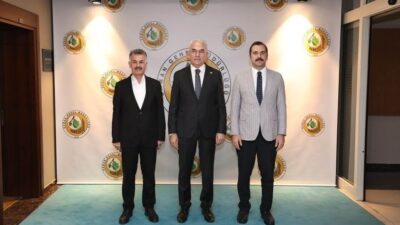 Bitlis’in Güroymak Kaymakamı Onur Aykaç, yatırım programı kapsamına alınan devlet