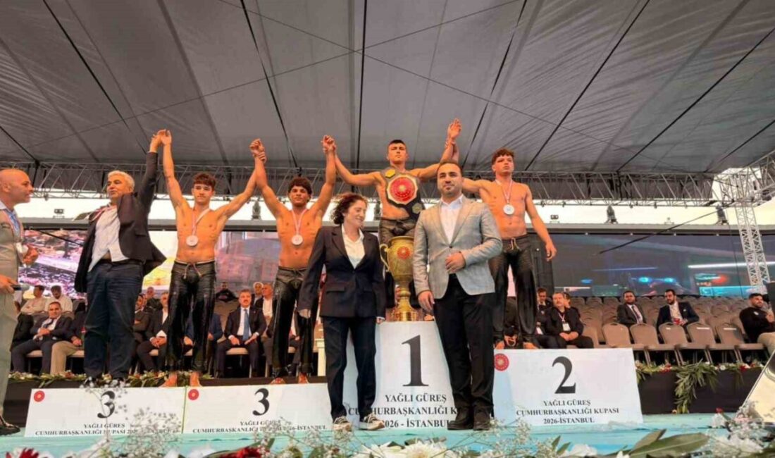İlkadımlı Güreşçi Oğuzhan Kaya’dan gümüş madalya Samsun İlkadım Belediye Başkanı İhsan Kurnaz, Yağlı Güreş Cumhurbaşkanlığı Kupası’nda