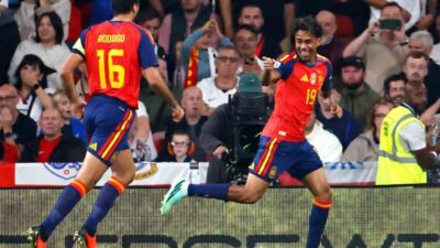 UEFA Uluslar A Ligi’nde İspanya, İngiltere deplasmanında geriye düştüğü maçı