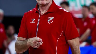 Karşıyaka, Basketbol Süper Ligi’nin ilk haftasında deplasmanda karşılaştığı Türk Telekom’a