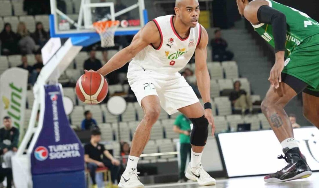 Karşıyaka Basketbol, ABD’li oyun kurucu Markel Starks’ı kadrosuna kattığını açıkladı.
