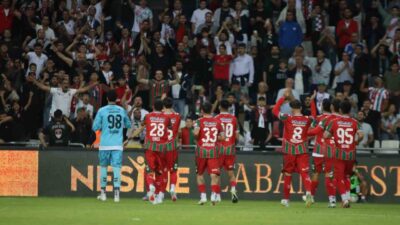 Karşıyaka, TFF 3. Lig 2. Grup’ta geride kalan ilk 4