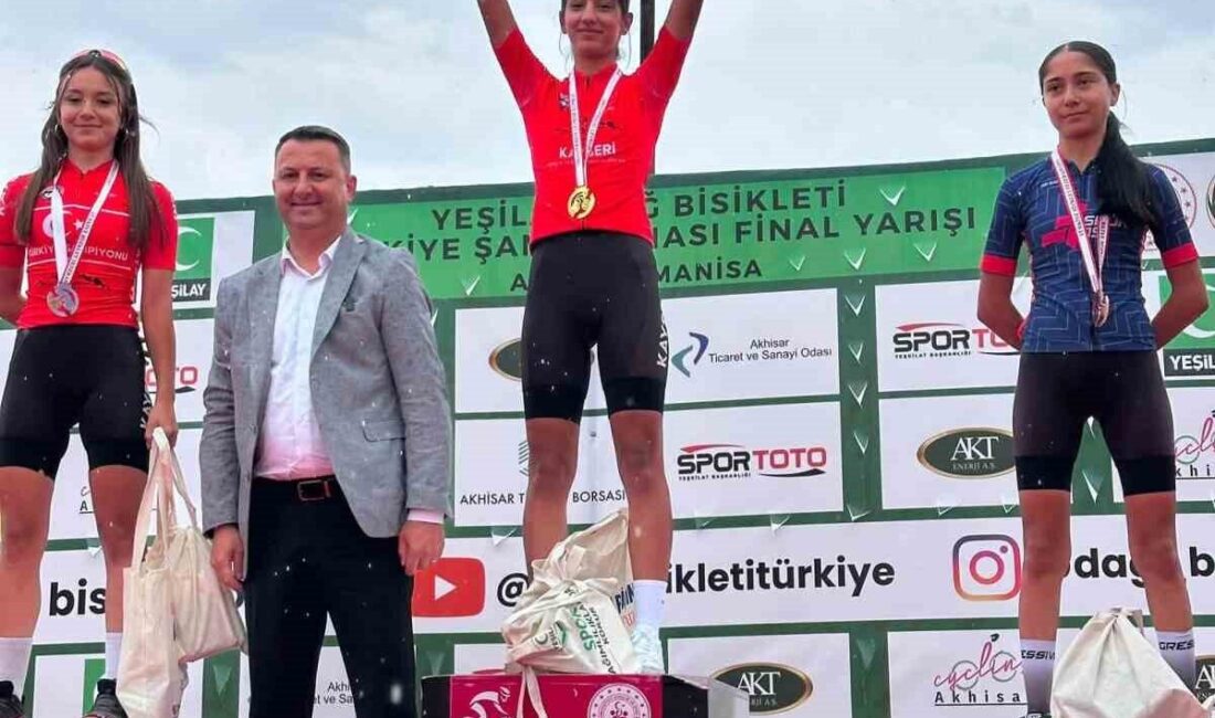 Manisa’da düzenlenen Yeşilay Dağ Bisikleti Türkiye Şampiyonası Final Etabı’nda Kayserili