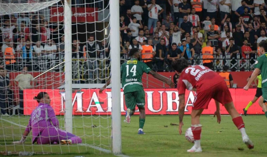 Batman Petrolspor deplasmanında Bursaspor’a 2 golle galibiyeti getiren Kelechi Iheanacho,