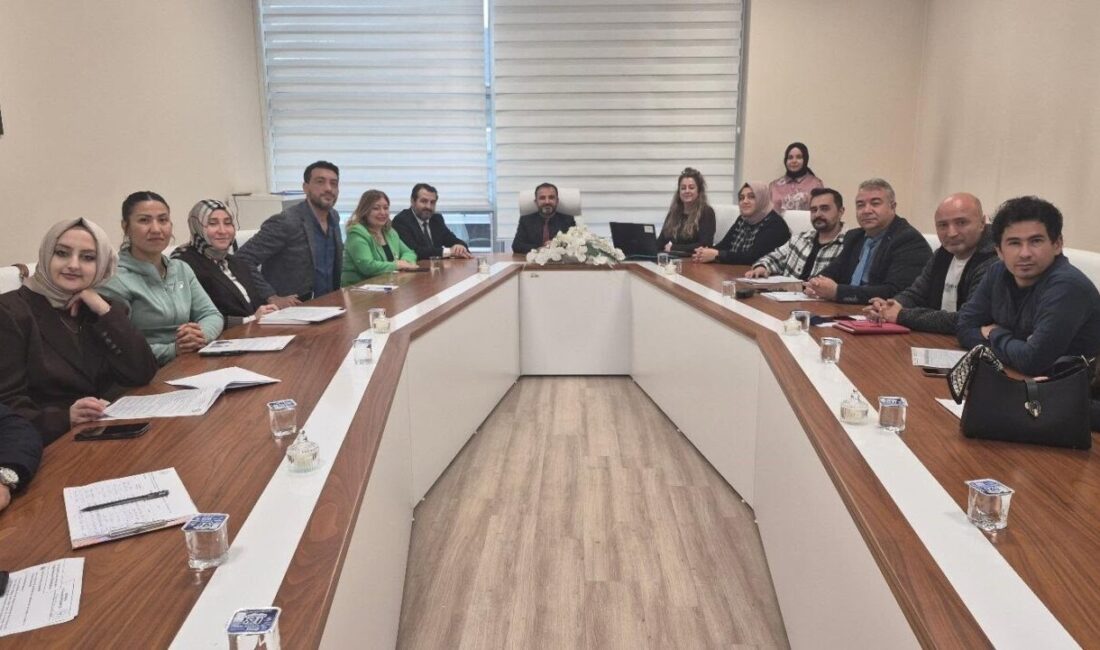 Kütahya Aile ve Sosyal Hizmetler İl Müdürlüğü Toplantı Salonu’nda, Otizm