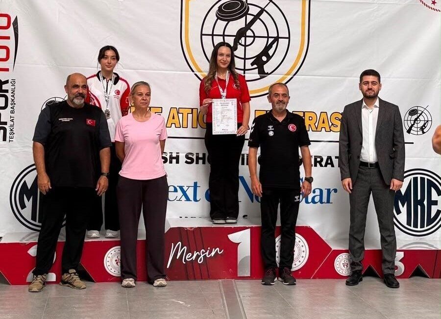 Manisalı milli sporcu İrem Denktaş, Mersin’in Erdemli ilçesinde düzenlenen Olimpik