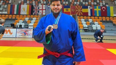 Bulgaristan’da düzenlenen Avrupa KURAŞ Şampiyonası’nda mücadele eden Manisa’nın Salihli ilçesi